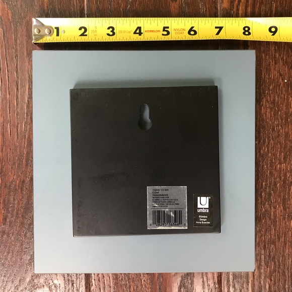 Set Of 4 Umbra Decorative Mirrors - Picture 7 of 8